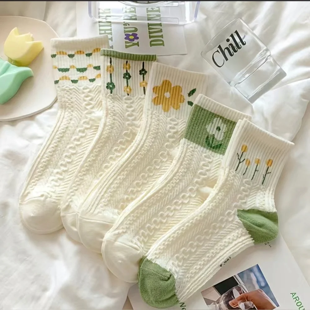 NWT girls 5 pair pack of socks